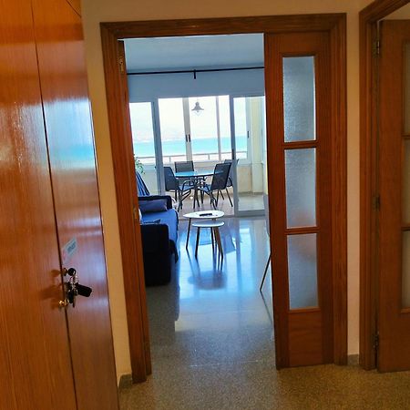 1ª linea del mar 2 habitaciones 2 baños, parking subterraneo incluido, mascotas El Campello Exterior foto
