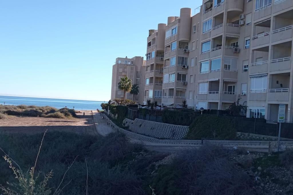 1ª linea del mar 2 habitaciones 2 baños, parking subterraneo incluido, mascotas El Campello Exterior foto