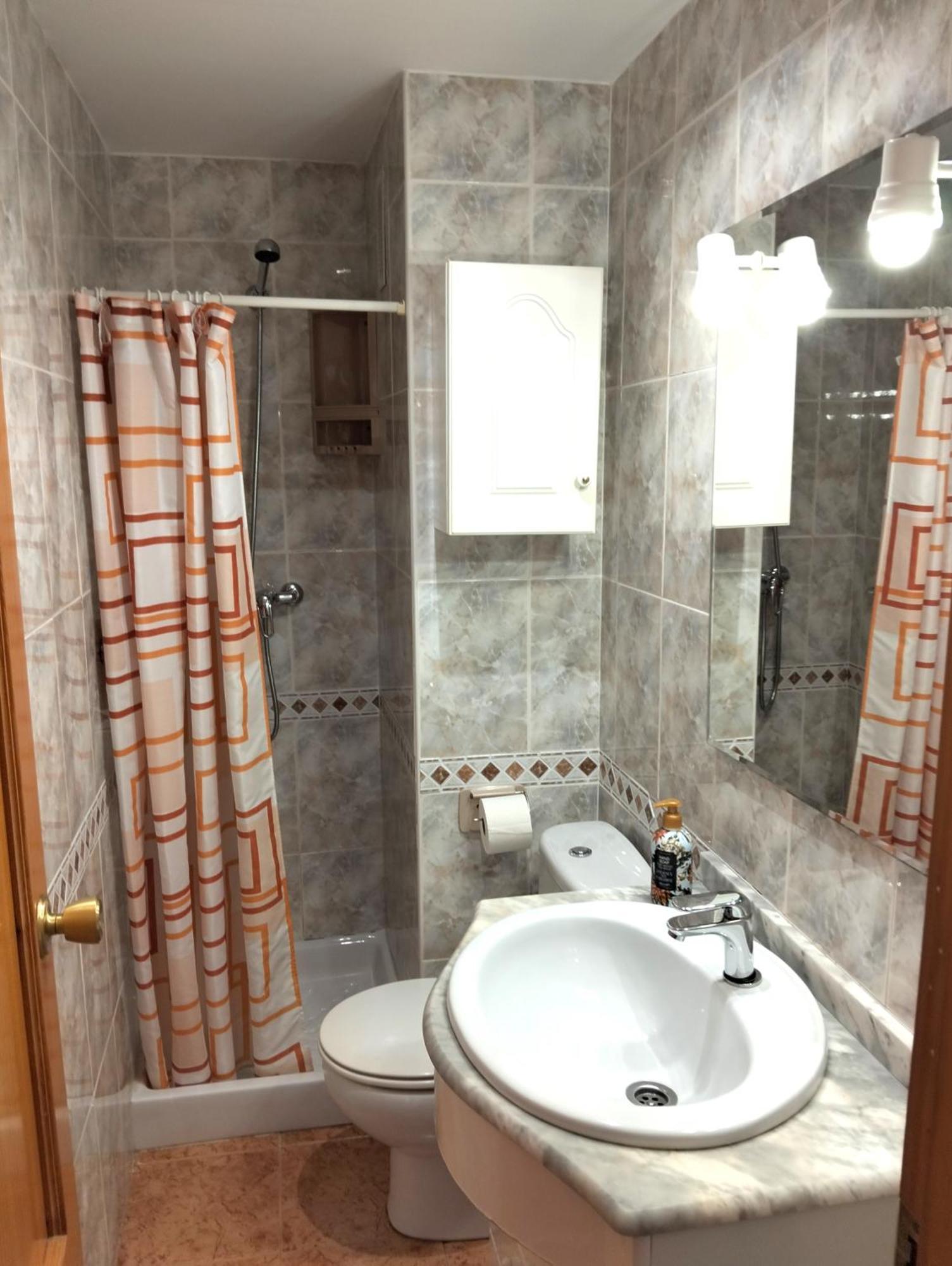 1ª linea del mar 2 habitaciones 2 baños, parking subterraneo incluido, mascotas El Campello Exterior foto
